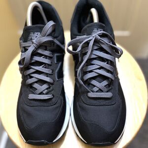 New Balance 574 Classic Shoes Mens Size 10 Black Gray Suede Mesh ML574EVB